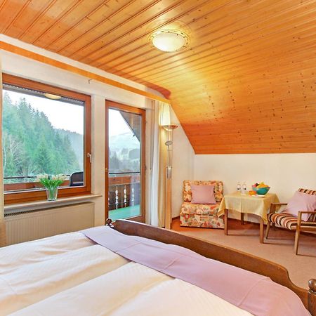 Decker'S Bio Hotel Zum Lamm Baiersbronn Exterior foto